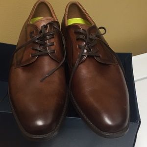 NWT Florsheim Shoe Company men's dress shoes